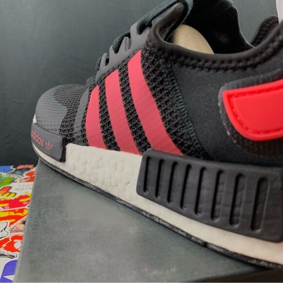 Adidas NMD R1 Pink Stripe Size 10 Mens / 11.5 Women's - Picture 8 of 14